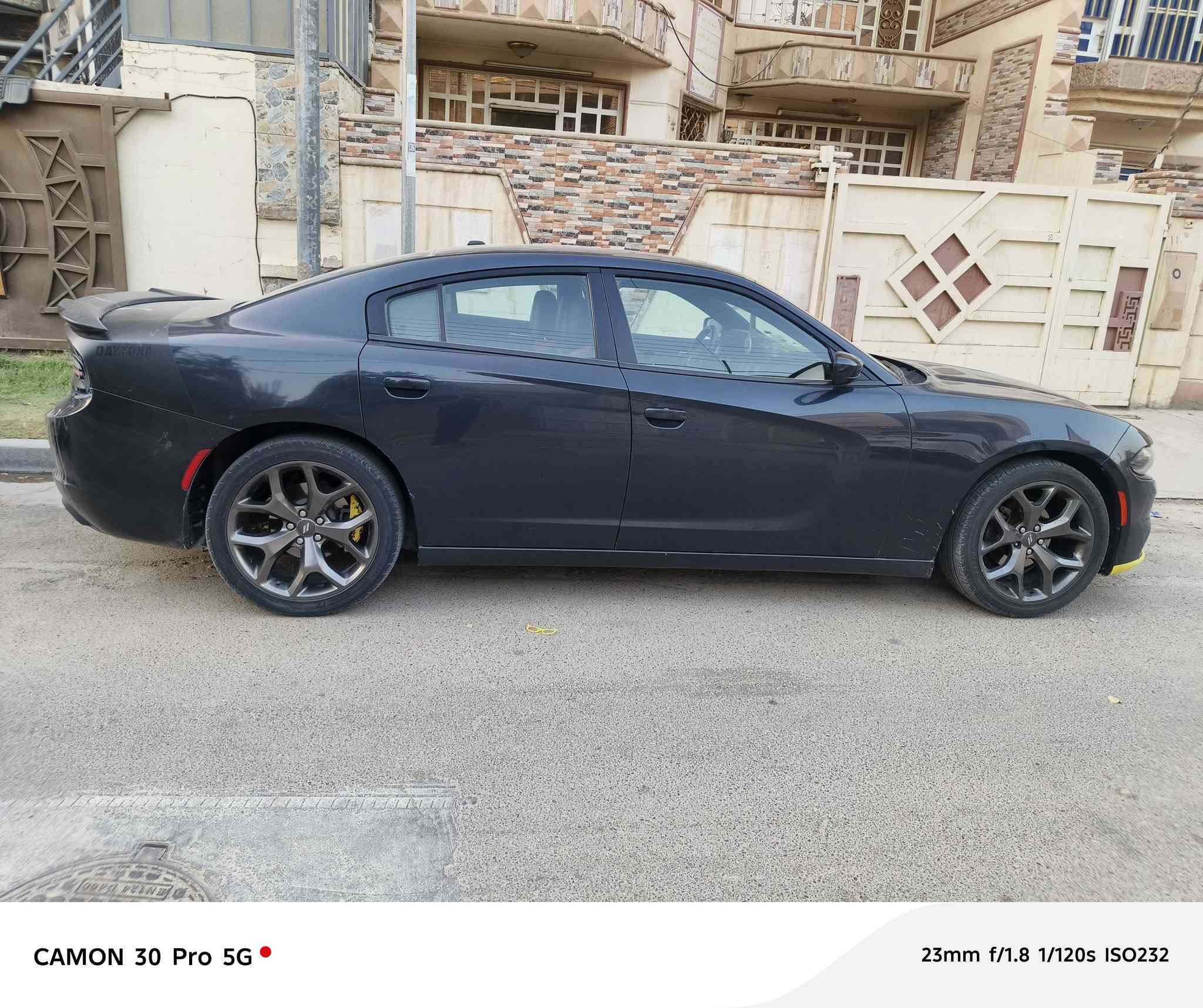 السلام عليكم
جارجر sxt 19 فتحة سلايد
بچم كبس حادثها خلفي بدون دواخل موضح بالصور
ماشية 50 الف ميل السيارة نضيفة حيل وما متعوبة 
تخم تاير جديد 
سنوية جديدة باسمي  تحويل ثاني يوم
السعر 210
مكاني بغداد الدورة 
***********
