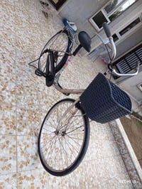 بايسكل عبد الحليم للبيع البايسكل كامل ميحتاج اي مصرف السعر 65 وبي مجال...