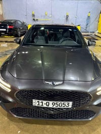 جنسيس g70 موديل 2023  ماشية 44 كم  محرك 4 سلندر دفع رباعي لون رصاصي دا...