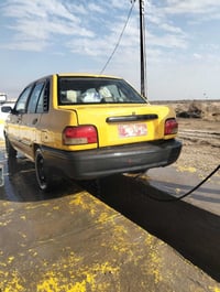 ٢٠١٢ • بدون تحويل • أحمر