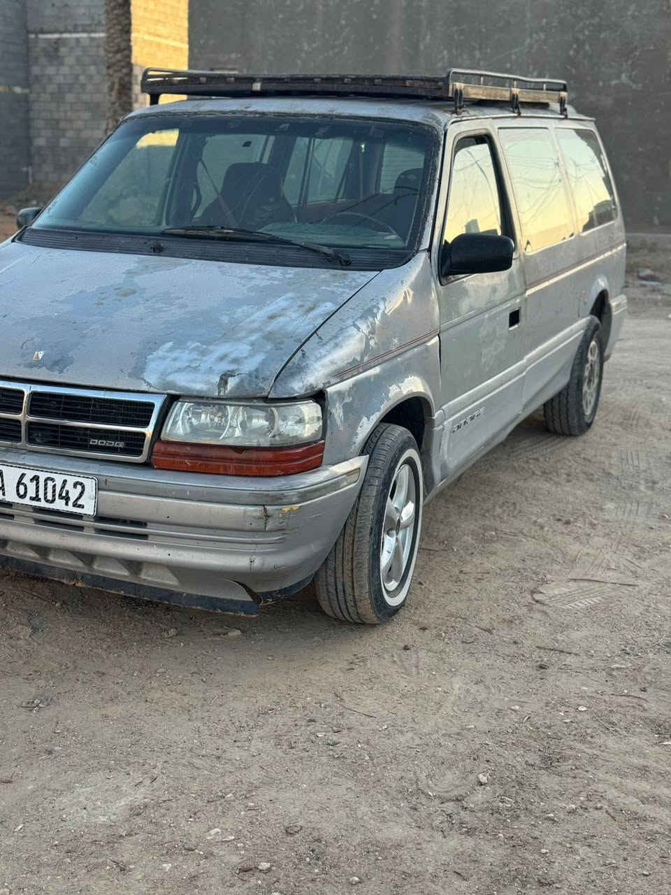 السلام عليكم كرفان 92 حداديه اماميه جديده محرك وكير جدد رقم انكليزي جديد سنويه 2030 مداور ثاني يوم السعر 28وبيهه مجال حك  الجيه مكان السياره كربلاء  للتواصل ***********
