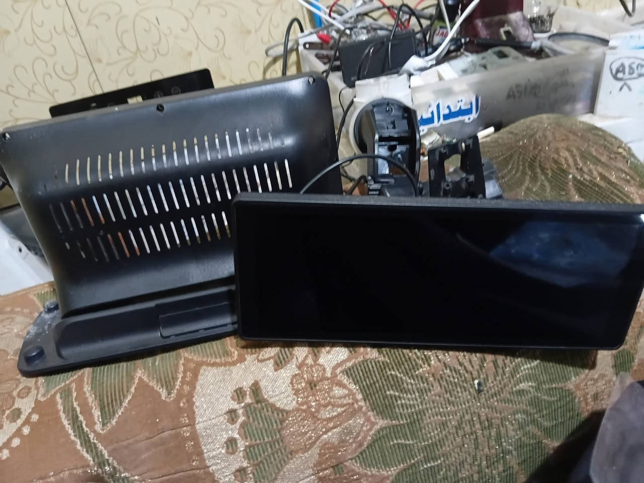 متاك شاشه سياره عل دشبول ،+ اطار تاب سياره ،+ فان سياره يشتغل عل جداحه  كلهن اب٣٥ الف ***********
