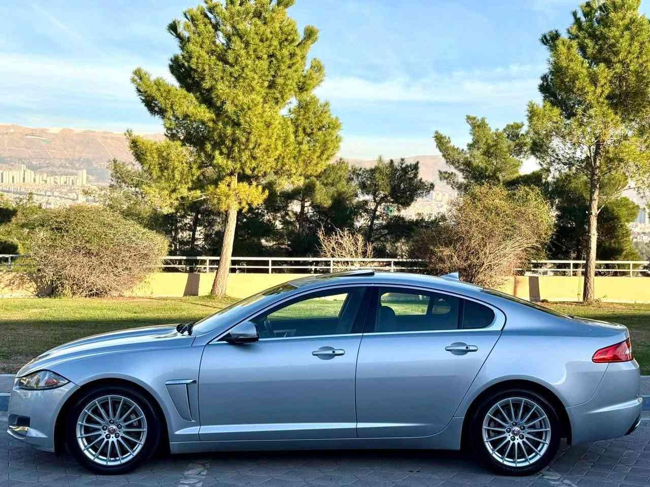 ‏Jaguar xf  2015  ٤ سلندر اقتصادي 

سعرمناسب حيل مناسب ١١٣ مجال

فول فول موصفات 
سلايد
مرايه رادار
امامي خلفي حاسه
شاشه كاميرا
تبريد مركزي
كشن جلد 
كشن هيتر
كشن كاربا
كشن خزن
بريك بصمه
٤ ابواب بصمه
گير ماوس
لايتات عدصه زينون بيلادي

گير محرك بشرت ١٠٠/١٠٠
تبريد تاقم صدر بشرت ١٠٠/١٠٠
صبغ قطعتين صبغ بدون دواغل بدون ارباك بشرت فحص
سنوي رقم جديد حتي ٢٠٢٨ بي اسمي تحويل بشرت

سعر ١١٣ ورقه مجال 

***********
***********

*******************************************
‏Jaguar xf  2015 

فول فول مواسفات
٤ بستون مرغوب
سلايد
رادارى ئاوينە
بيش و دوا حاسه
شاشه و كاميرا
ته بريدى مه ركه زى
كوشن جلدو هيتر
كوشن خزن و كاره با
بريك به صمه
به صمه ى ده ركا
گير ماوس
لايت ليدو زينون بيلادى
گيرو مه كينه و ته بريد تاقم بيشى به شه رت بى نوقسانيه به شه رتى فه حص
دوو بارجه ى بو ياغه بى ناوكرتن بى ارباك به شه رتى سونه ر 
سه نه وى ره قه مى تازه يه تا ٢٠٢٨ به ناو خومه وه يه ته حويل به شه رت 

سعرى ١١٣ معامه له

***********
*********** السليمانية, العراق
