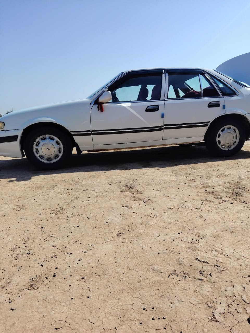 السلام عليكم برنس للبيع الموديل 96 المكان واسط الزبيديه الاتصال ***********
