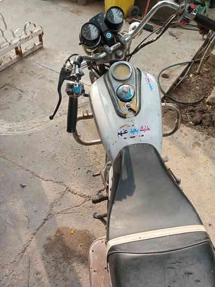 السلام عليكم شباب دراجه للبيع الدراجه كامله شغاله هندر وسلف كله شغال بدون ارواق بس مكفول من السرقه السعر ٣٠٠الف اخوان سعر نهائي يعني خاصمها العنوان قضاء الخالص ناحية هبهب ***********
