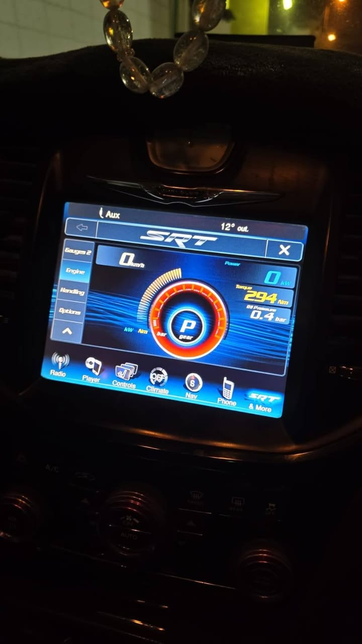 السلام عليكم سيارة اوباما موديل 2014 رقم بغداد مصبوغة احزام السيارة جاهزة السيارة عليه ادامه تخم تاير شاشه جبيرة كير طيارة الشاشه محدثة SRTالسياره فور ويل ملغي السياره جاهزه
***********
 تواصل واتساب فقط
