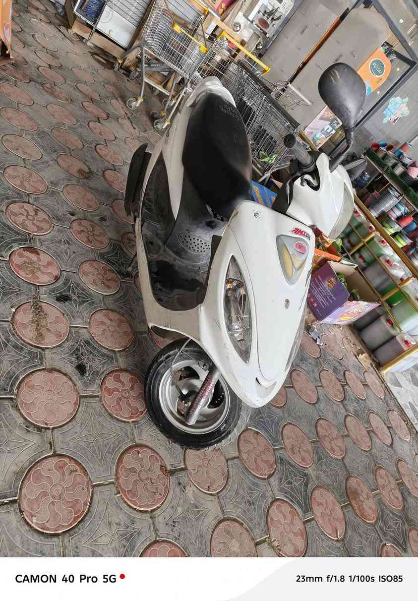 السلام عليكم دراجه كامكو في تو ياباني فول الدراجه رمبه ماشيه قليل جدا السعر 800، مجالها قليل اتصل ودلل ***********
