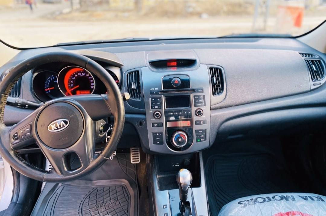 السلام عليكم سيراتو للبيع 2010 فول موصفات رقم سليمانيه نكليزي بسمي تريد تحويل أو  وكاله مكينه كير حداديه تبريد كله جديد السياره مكفوله كفاله عامه مكاني بابل حله بكرلي الاستفسار ***********
