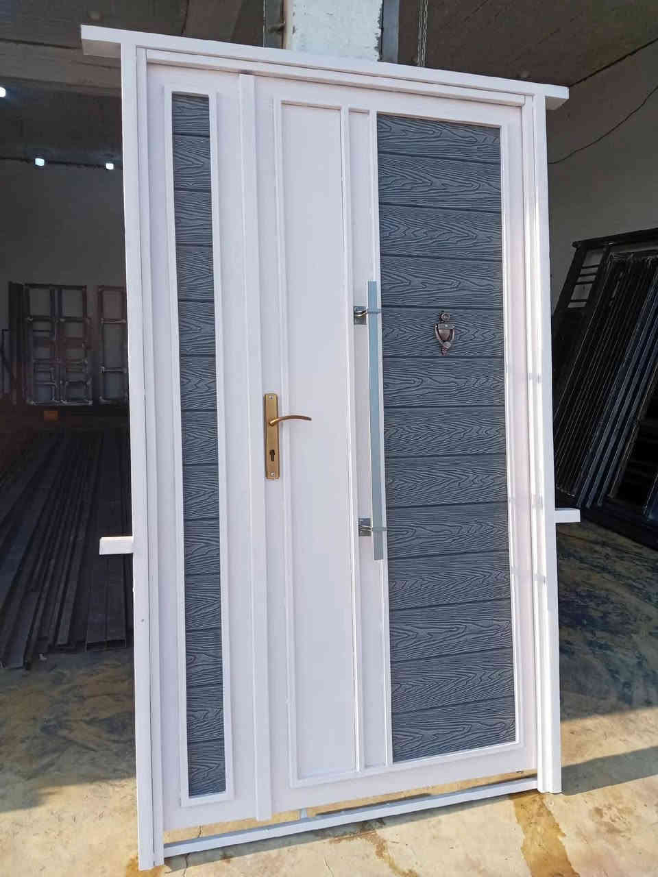 حداد متنقل كربلاء بيبان 🚪 شبابيك 🪟محجبرات 🛝 قمريات 🧾 كيسبان🎞️ سندويج 🛤️تصليح الحديد التالف🏯 والزنجار تبديل نرمايد قص شيلمان ***********
