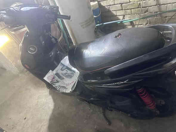 سلام عليكم سكنس لد ياباني قبغ نفخ دراجة نضيفة مكفولة للبيع سعر 850
رقم:***********
