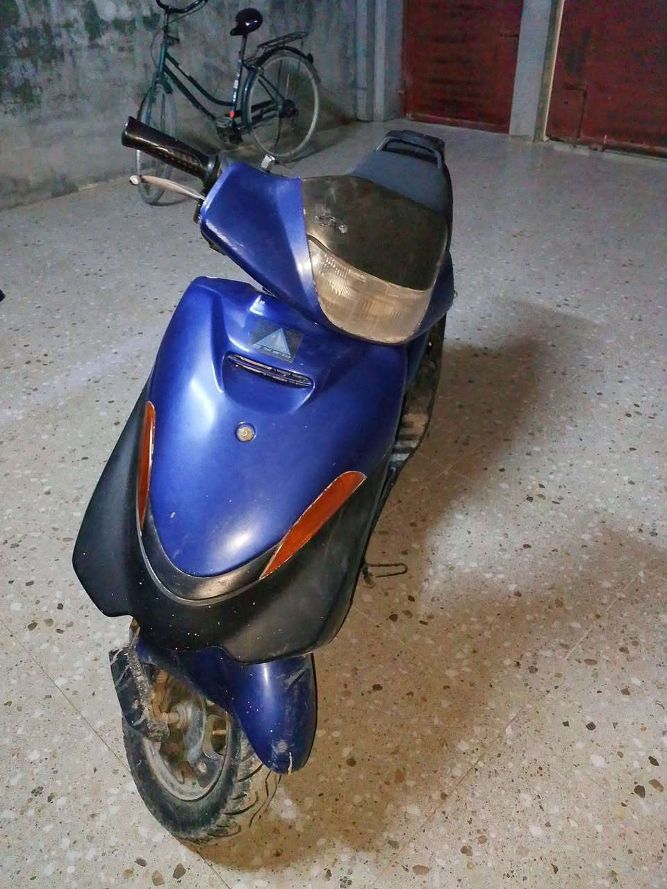 سلام عليكم دراجه فراشه نضيفه للبيع السعر 200 وبيهه مجال اتصل ***********
