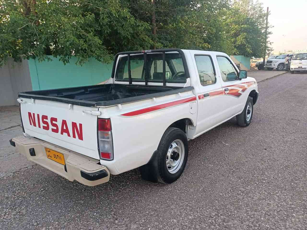 نیسان مۆدیل   2002 علوج بە شەررتی کۆد سعر    52  گەڵا  ***********           ***********
