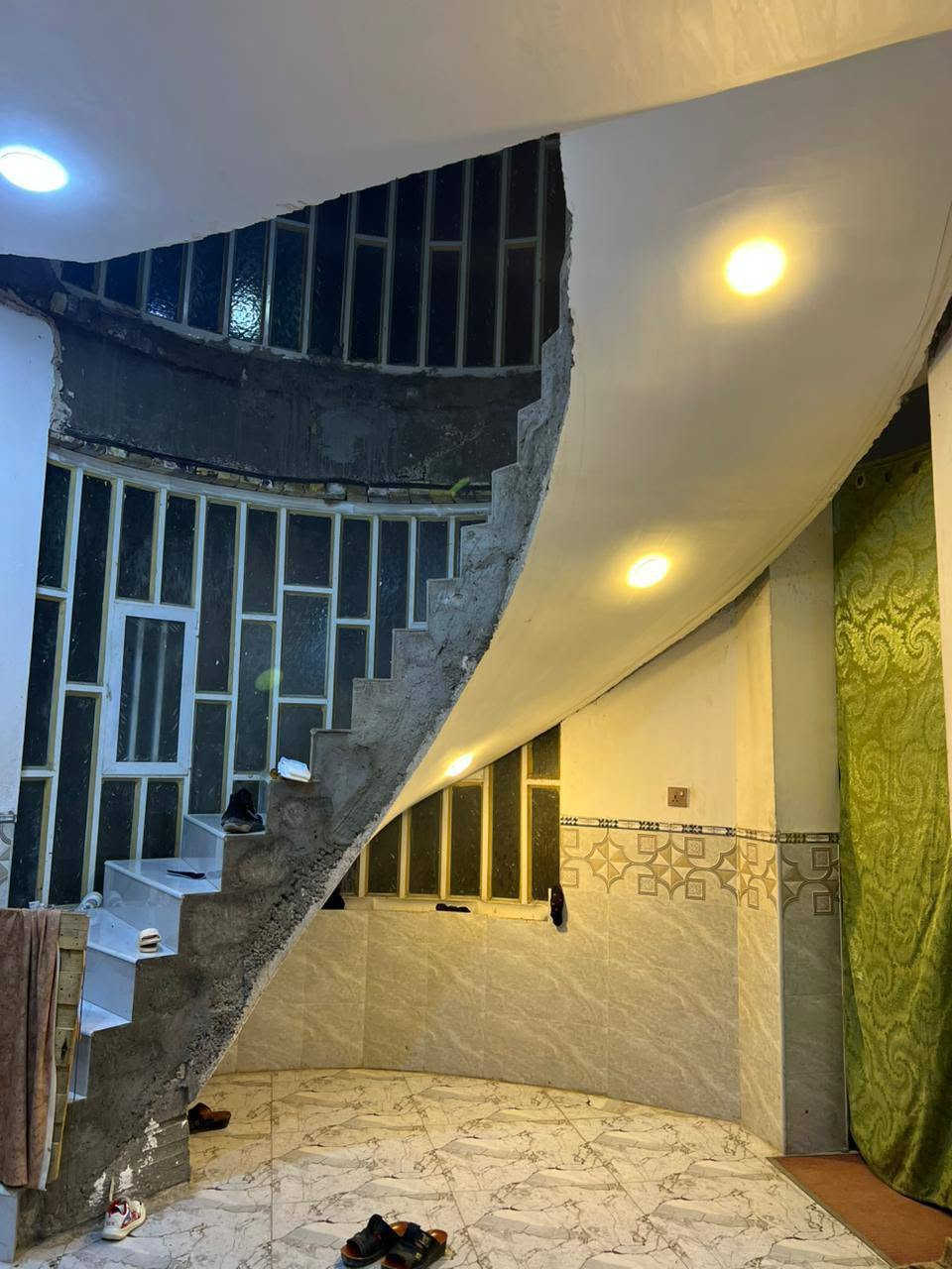 سلام عليكم
بيت للبيع مساحه 150 طابو زراعي 
شارع تبليط مي كهرباء متوفر عنوان بدأت زور من جهت الوكيل علي حاتم ستفسار ‏‪***********‬‏
