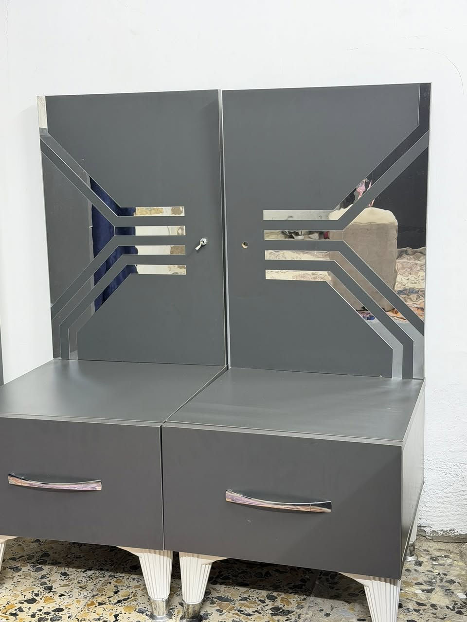 السلام عليك غرفة نوم للبيع ب 450 ***********
