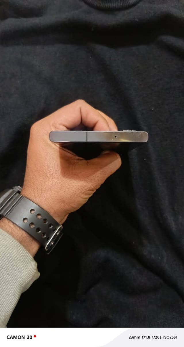 السلام عليكم
جهاز اس 23 الترا ذاكره 256 جهاز نضيف انضف من الصور تجي بعينك تشوفه وتجيكه مكاني شارع الداخل مدينة الصدر  سعر الجهاز 650 بس بي هاي ليم القلم شويه مزلوغ
***********واتساب 
***********اتصال
