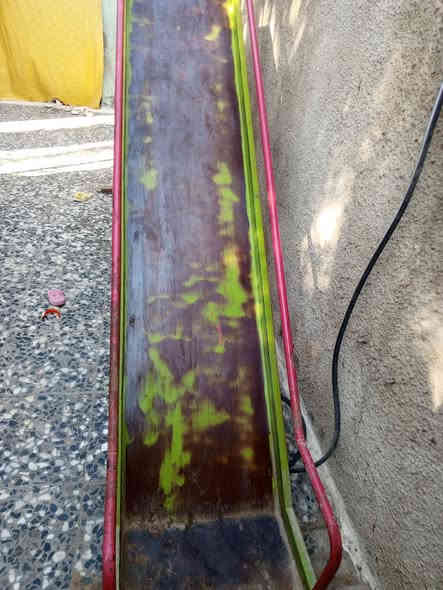 زحليكة للبيع بسعر 275 وبيها مجال اتصال على هذا الرقم ***********
