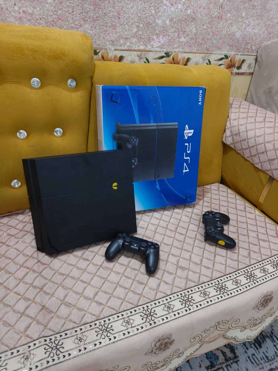 بلاي 4 مهكر نظام تسعه جوستيكات اثنين
ب300 وبيه مجال


**إذا كنت صاحب هذا الإعلان وتريد حذفه لأي سبب، رجاءا أرسل رسالة إلى الدعم الفني**