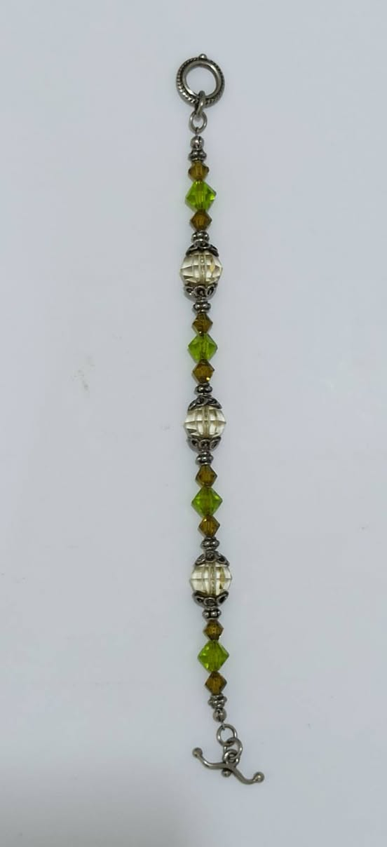 اللهم صل على محمد وآل محمد 

ياالله سلام عليكم خوان سوار انتيكه متوج حجر زبرجد 

وحجر السلاطين متغير الالوان مال ايد ناعمه تفاصيل اكثر خاص


**إذا كنت صاحب هذا الإعلان وتريد حذفه لأي سبب، رجاءا أرسل رسالة إلى الدعم الفني**