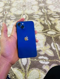 ايفون ١٣ عادي للبيع ذاكره ١٢٨ بطاريه ٩٣ مكفول ممبدل بي شي ابد وتر بروف...