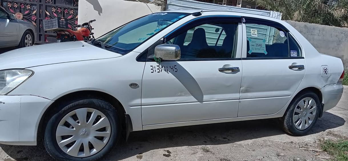 لانسر للبيع 
موديل ٢٠٠٩
جاهزة من كل شي فقط الباب الخلفي مفتوح براغي فقط، هزة جديدة رقم موحد سنوية لل٢٩     تاخذ سونار 
المكان ديالى الخالص 
*********** غير متواجد ع فيسبوك
