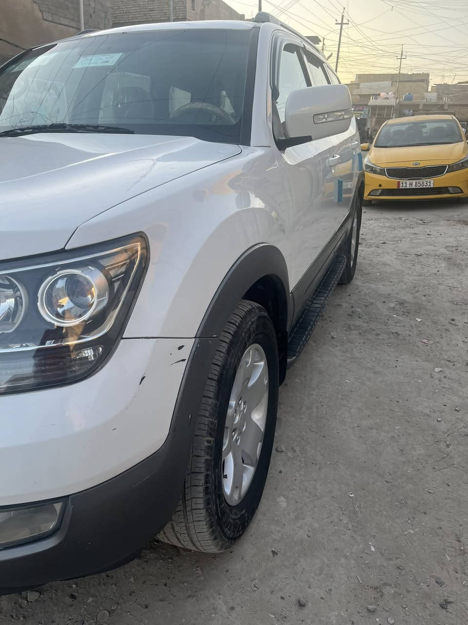 سلام عليكم مهافي2012         سيارة جديدة   بيها ضربه بالتكمة فوك على كد شبر سيارة جديدة كير مكينة نضاف صدر تخم تاير تبريد ثلاجة٣ قطع السعر 115 عنوان بغداد مدينة الصدر هـ***********/ واتساب***********
