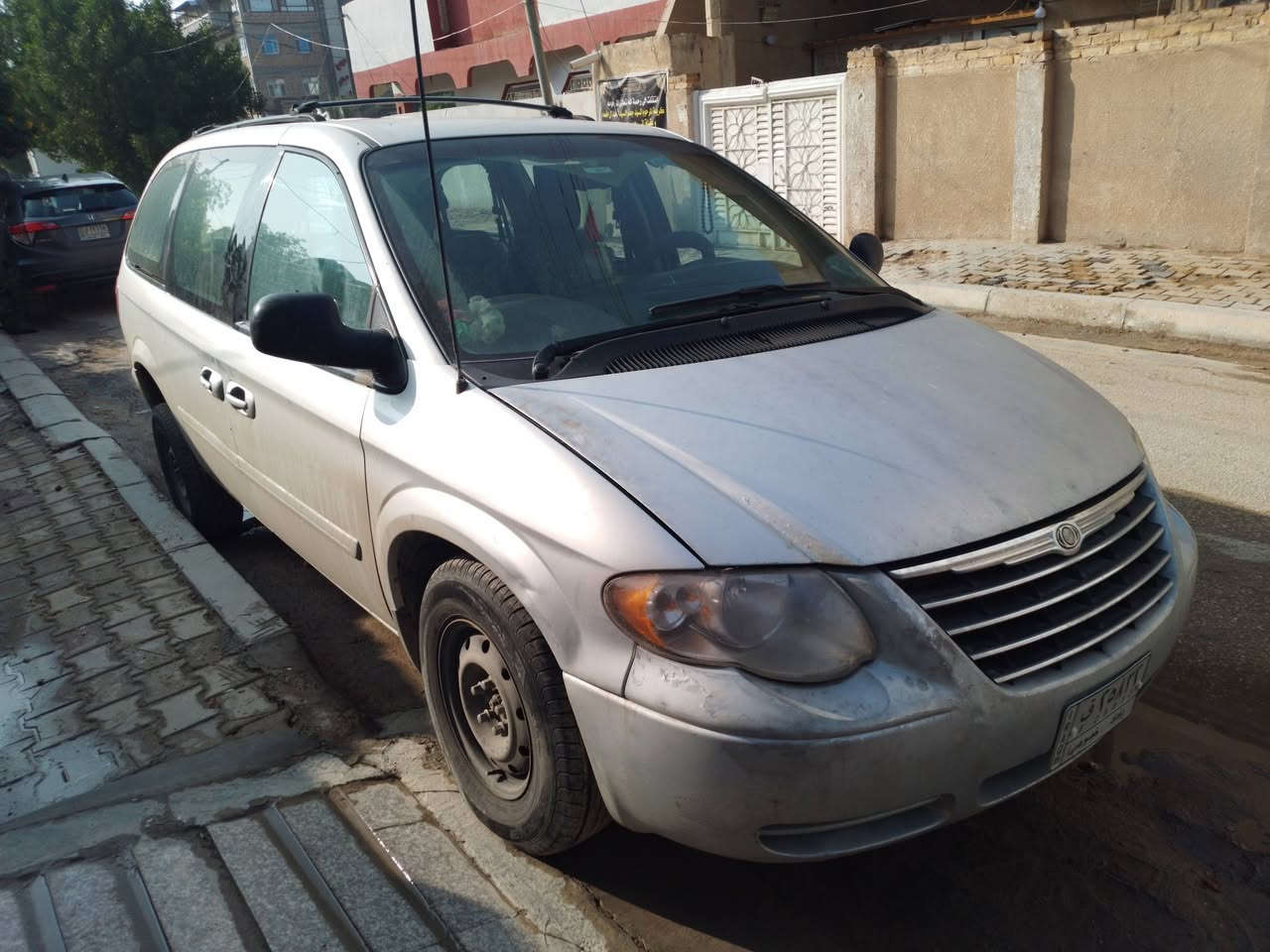 للبيع دوج كرايسلر تاون اند كانتري موديل 2007 محرك المرغوب 3300 تبريد 3 قطع بدون أي حادث مكفوله من الدعامية للدعامية بأسمي مشروع وطني سعره 105$
مكانها بغداد  الكرادة الشرقية
للمعلومات الاتصال عالخاص أو 
***********
