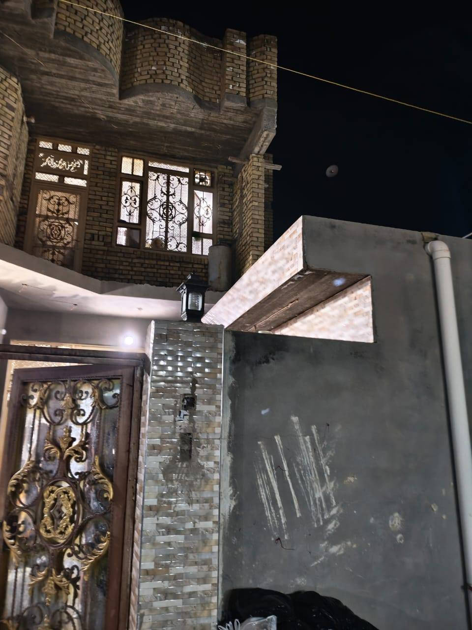 سلام عليكم إخوان بيت مساحة 200 طابقين بناء حديث يتكون 6غرف نوم + استقبال 6*5 +حديقة 4*3 ونص +كراج 5+
3حمامات +3صحيات الموقع بستان سعود شارع سيد خبير موقع حلو وبناء جديد
سلام عليكم إخوان بيت مساحة 200 طابقين بناء حديث يتكون 6غرف نوم + استقبال 6*5 +حديقة 4*3 ونص +كراج 5+ 3حمامات +3صحيات الموقع بستان سعود شارع سيد خبير موقع حلو وبناء جديد 
***********
***********
