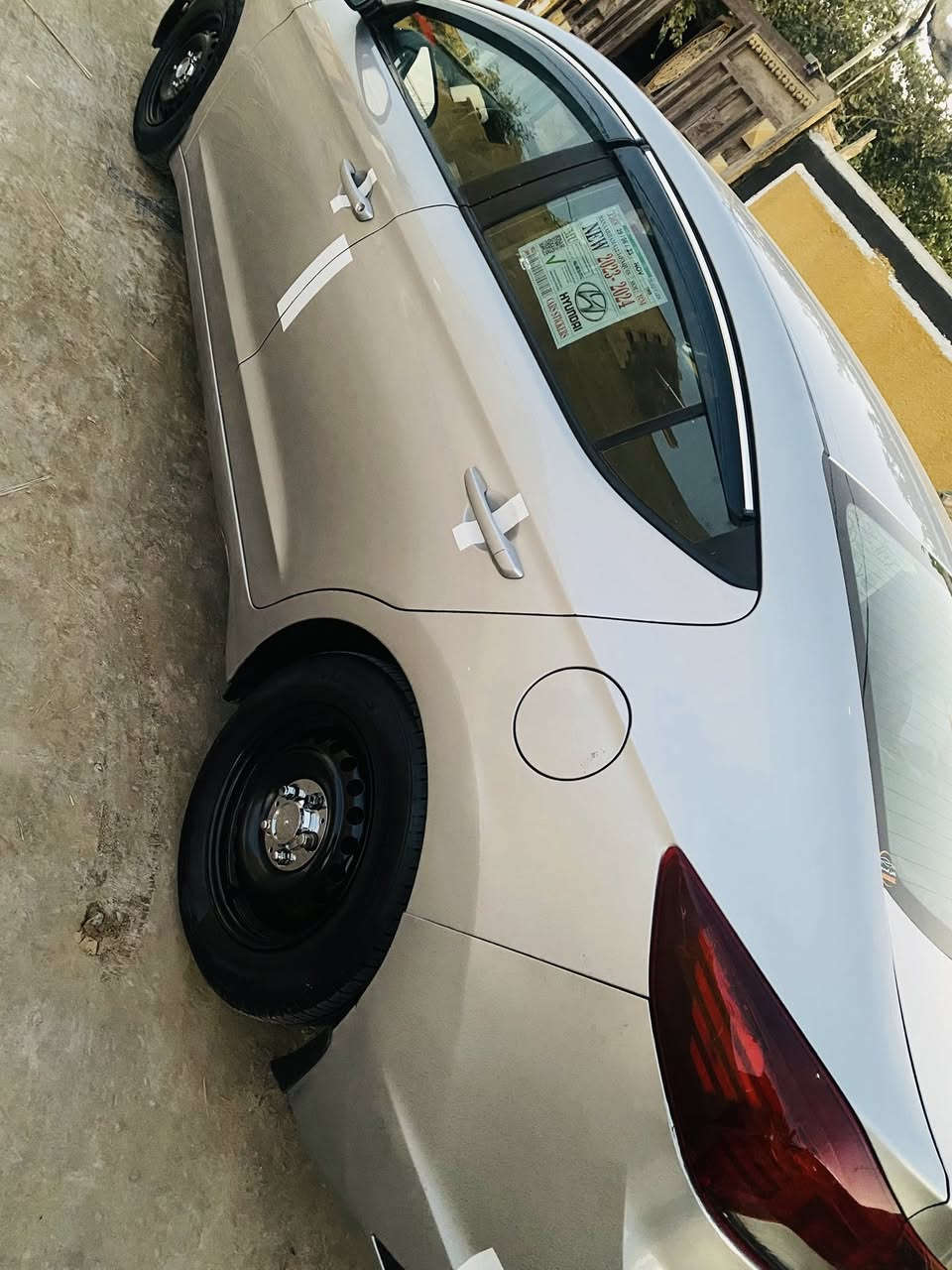 سلام عليكم النتره موديل 2020 سياره  احله من الصوره الله شاهد مكينه الفين ماشيه 135عنواني 
كربلاء  السعر 130 وبيه مجال حق الجيه  سياره بيه قطعتين كلير والباقي كفاله 
***********
