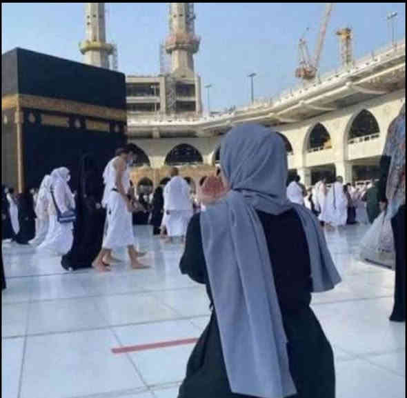 بسم الله الرحمن الرحيم
يعلن مكتب ضيوف مكة للحج والعمرة عن برنامج العمرة لرحلتي
 ( البر ) و ( الجو )
لعمرتين برحلة واحده
 عمرة جمادى الآخر  وعمرة رجب
بتاريخ   13 / 12 / 2025 م
تتضمن الرحله مايلي :-
(٦٠٠) الف        برآ
(مليون) دينار    جوآ
1 - تأشيرة العمره مع التأمين الصحي
2 - ارشاد ديني واداري
3 - فنادق المدينة المنورة مع فنادق مكه المكرمه
4 - مزارات المدينة المنورة ومزارات مكه المكرمه
5 - جوله اختياريه الى مدينة جده والبحر الأحمر وكورنيش جده ومرسى الزوارق
للاستفسار مراجعة المقر الرئيسي للشركه
محافظة ديالى / بعقوبة/ حد مكسر/ قرب جامع الكيلاني
أو الاتصال على الأرقام :-
***********
واتساب - تلجرام - ايمو
مكتب ضيوف مكة خير رفيق الى البيت العتيق
خدمة الحاج والمعتمر شرف لنا
والله الموفق
