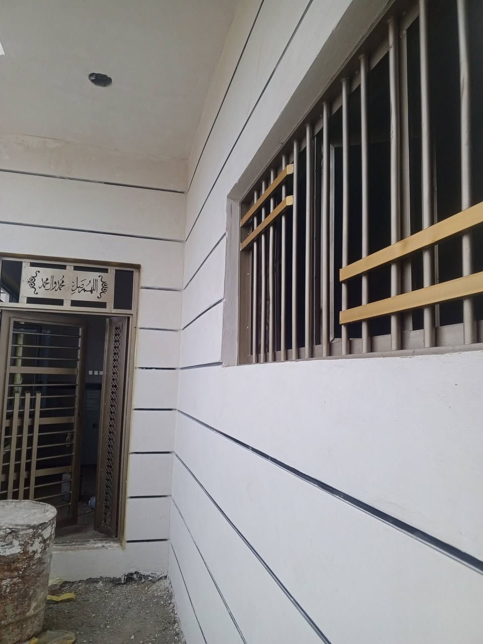 صبغ درجه اولى وبا ارخص الاسعار
***********
