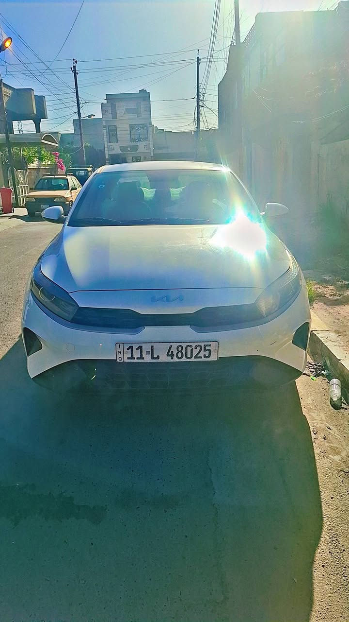 السلام عليكم سيراتو البيع موديل مكينه 2000 2024رقم بغداد تحويل ثاني يوم المكان الدوره بيه بارد بل جاملغ الامامي اليسره السعر 170وبيه مجال ***********
