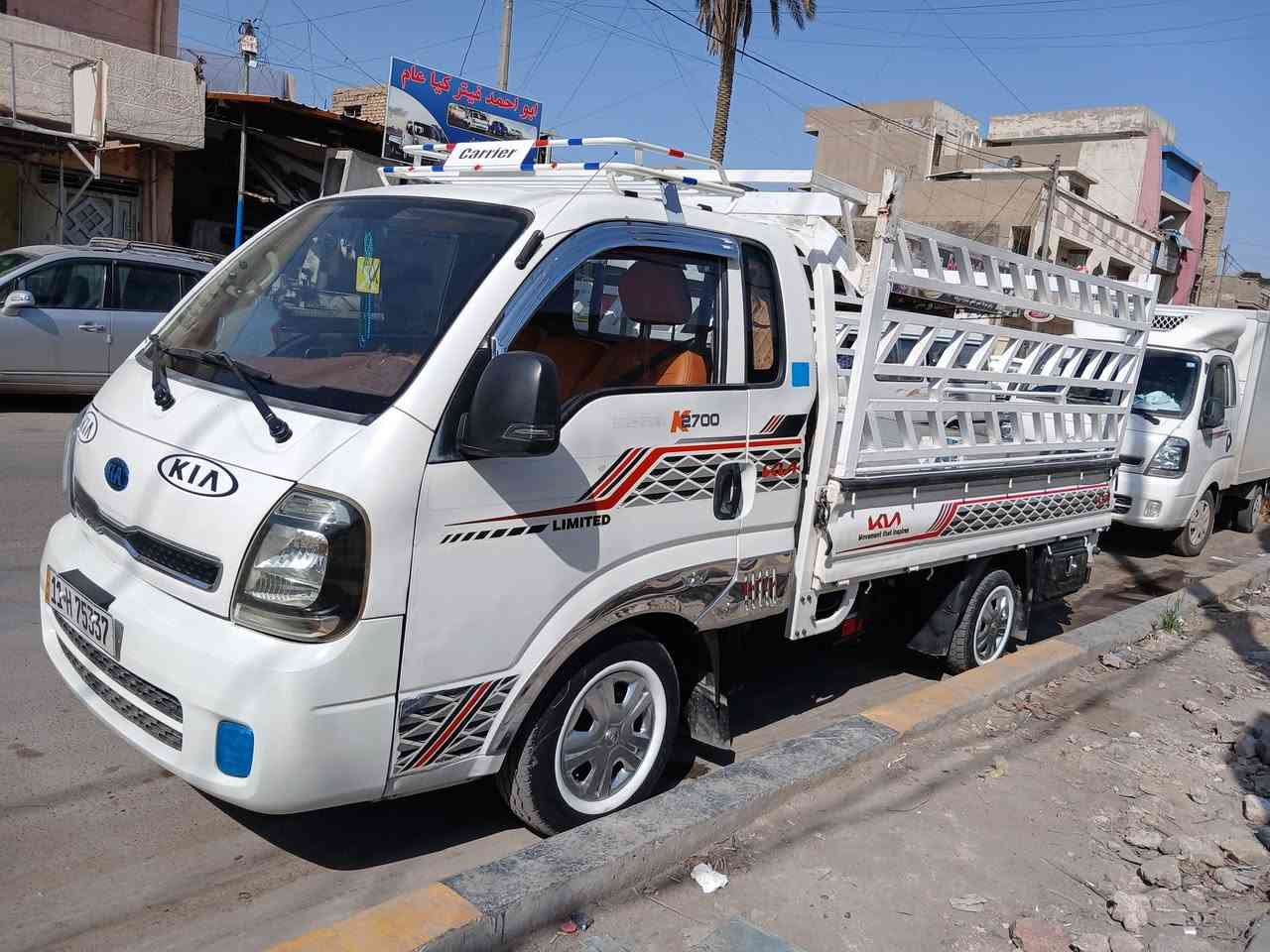 سلام عليكم  كيا حمل نثيه موديل ٢٠٢١سياره جديده كير محرك جديد اكسن جديده بسمنه عنوان حريه دولعي قرب مكتب قود سيارات رقم *********** سعر على  تواصل
