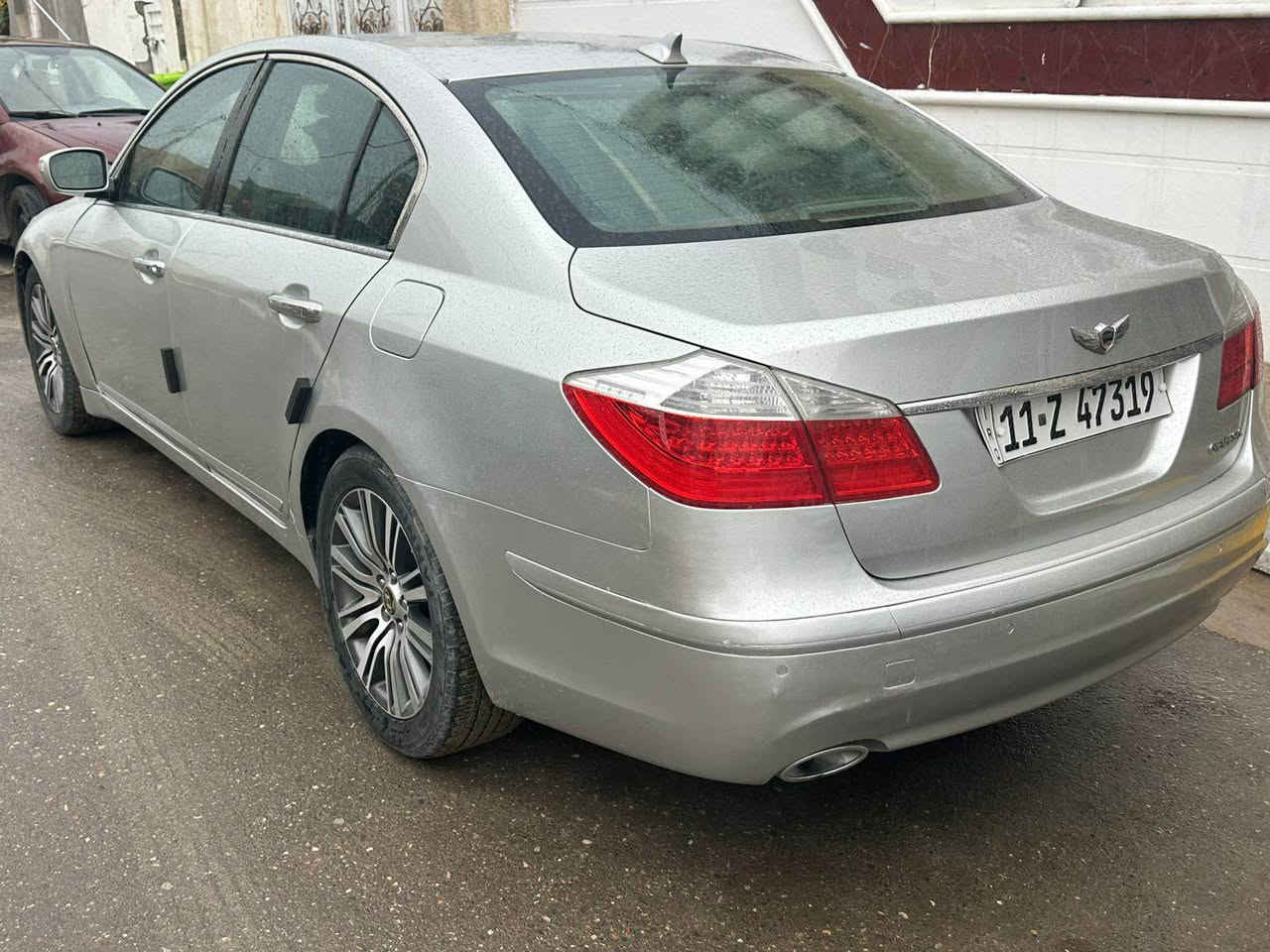 السلام عليكم
جنسز 2009 
محرك 6 سلندر 3800
 رقم  بغداد الجديد هزه وسنويه جديد 
 اللون سلفر فول مواصفات 1/1
 بصمه
شاشه
تبريد 3قطع 
فتحه 
كشنات  كهربائية جلد تدفئه تبريد  
مري شفط+ قلاب ع بك 
برده خلفية كهربائية 
تحكمات  استيرن
ماوس 
جنطه كهربائية
وبعد بيها هواي مواصفات
السعر 107 سياره صبغ حزام بدون دواخل جديده سياره يعني بدون اي نقص كله بشرط محرك كير صدر تبريد 
ماشيه 120 الف فقط 
السياره موجودة 
بغداد بسمايه 
 اتصل  
*********** بغداد, العراق
