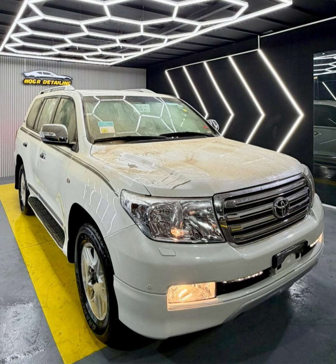 🌹بسم الله الرحمن الرحيم🌹
🪬اخت زيروو🪬ستينيه📦مواصفات ليكزز
تويوتا لاند كروز ستينيه اصلى بريمى فوول - ✅جكسارة موديل : 2011  علا وضع بيلادى مواصفات ليكزز كيرومحرك ليكزز  
VXRi -V8- 5.7 شكل بيلادى مرغوب 
ماشى ١٢٥ كم حقيقى ٨ سلندر
 فول مواصفات ستينى معروف شاشة كبيرة -سلايد- دواخل كريمى - ثلاجه - بصمه - فتحه صلايت- باقى هواى مواصفات معروفه مال ليكزز ستينيه
٤ طايرويل جديد دنلوب
ماشااللە حیل حیل حلوە و جدیدە
  مكان سياره اربيل
✅مكفوول كفاله بدون صبغ كلشى بشرط
محرك كير بشرط مامفتوح محرك و كير جديد مامفتوح بشرط ماشالله صوت و بخار بدون خلل
سيارة حيل نظيفة كلشي عل بلاد لوك
سنوية زنكة  و فحص و هزه كلشي جديد مدفوع 
باسمي السنوية بشرط تحويل وغرامـة
سيارة مابيـها دينار مصرف كامل من كل نواحي
‎🟩 💵السعر:  ٣٥٥ ورقه بيه شويه مجال الطيبين
‎***********📞رقم اسيا
‎رقم كورك واتساب📞 ***********
