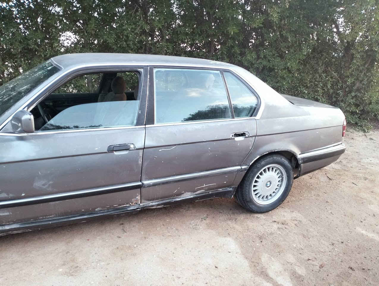 السلام عليكم
@بي ام 735 مكينه 35 مكينه توني شاتها كفاله جير ومكينه كفاله اوتوماتيك سنويه ساقطه بال 23 شرط التحويل رقم نجف راعيها الشرعي بالسماوه تبكي لها على دبلات قدام السعر 17 بيها مجال بيع مستعجل عنوان بصره الزبير كهربائيات كلها شغاله***********
