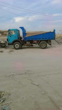 شاحنة • للبيع