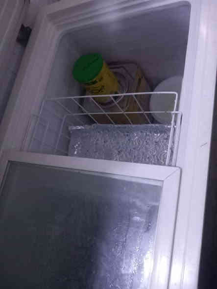 غراض للبيع مكانها بغداد مدينة الصدر قرب الاوزدي  
الطباخ شغال فقط عين متشتغل سعره ١٠٠

المجمده ١٠ قدم شغاله مداخله تصليح سعرها ١٢٠ 

الثلاجة ٩ قدم مداخله تصليح شغاله سعرها ١٠٠ 

للتواصل ***********
