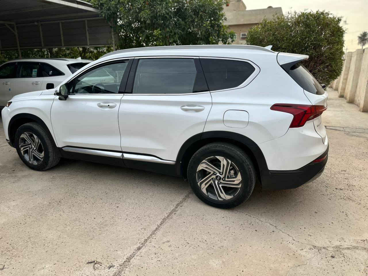 السلام عليكم
سنتافية موديل 2021
أبيض صدفي
ماشية 65.م
حادث جاملغ خلفي البجم كبس
رادارات أمامية خلفية جانبية توقف ذاتي
السعر 19$
*********** _بغداد
