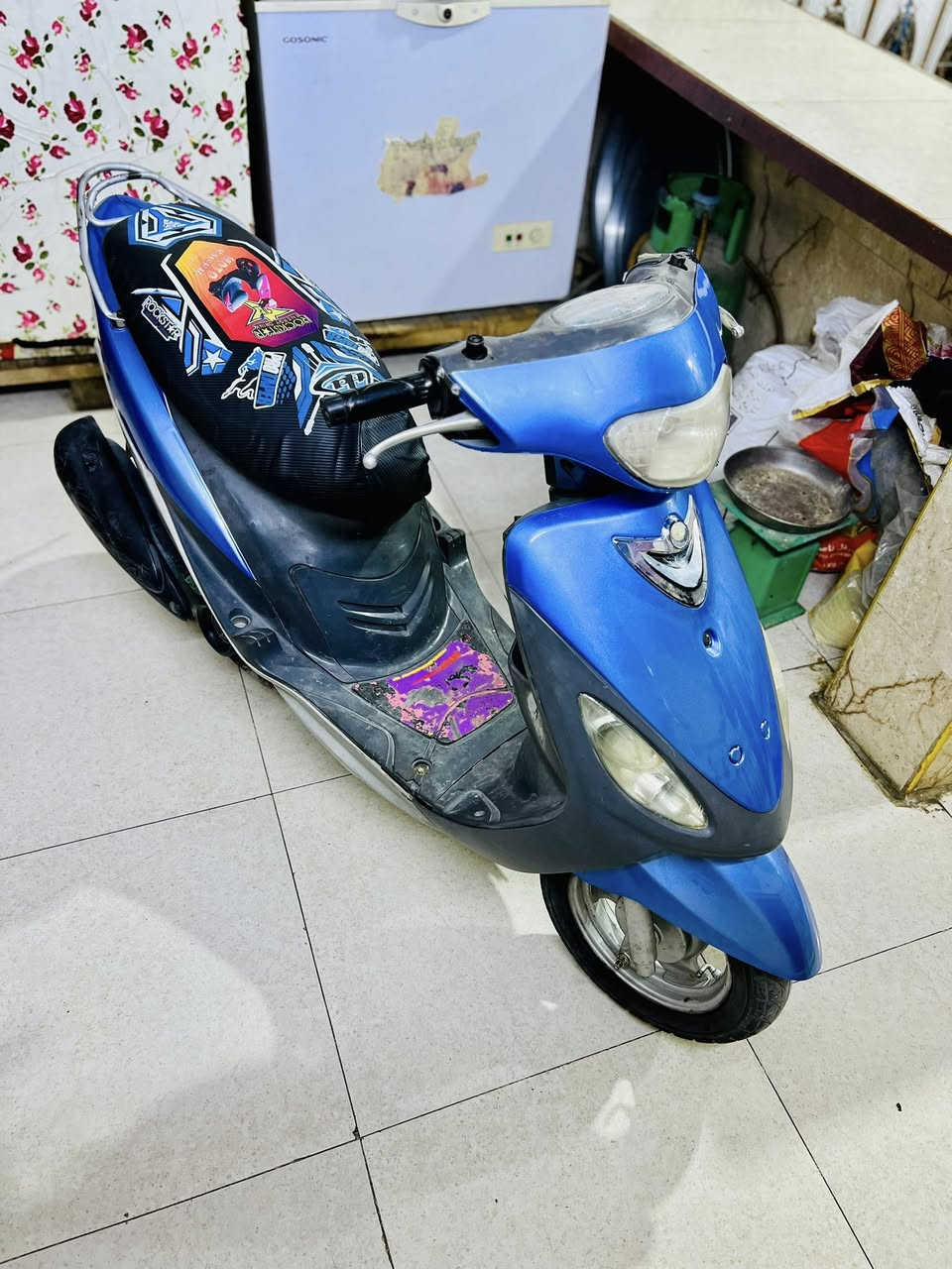 سلام عليكم ماكس قجمه للبيع مفتوحه بس ولفات دراجه تخبل مكينه تخبل شلعه ومعدل كهربايات شغاله  السعر 550 وبيعه مجال المكان بصره الحيانيه شارع سيد متواجد بس وتساب ***********
