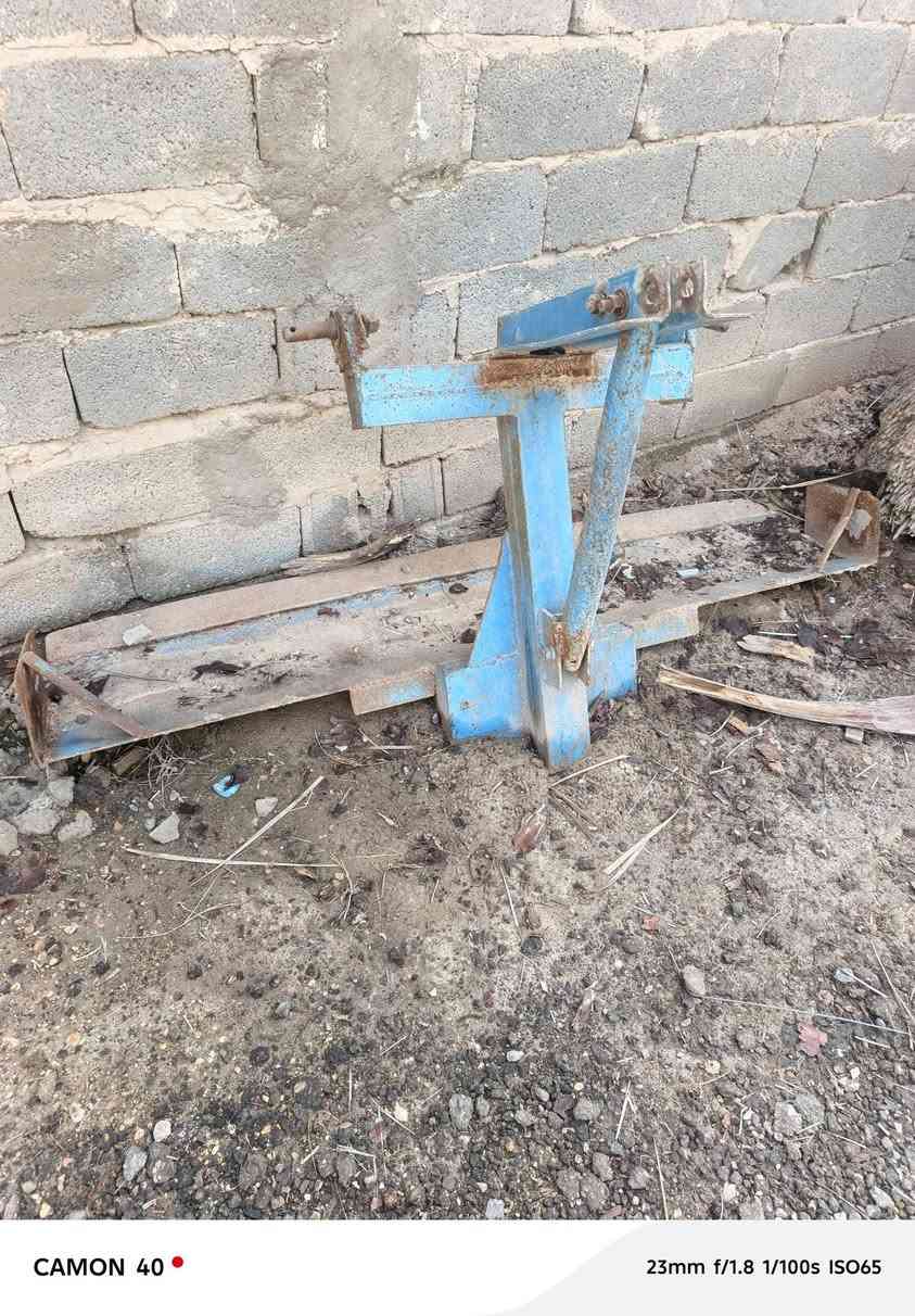 البيع شلع مكان كربلاء الحسينيه *********** بدون الحيم وإلا عواج
