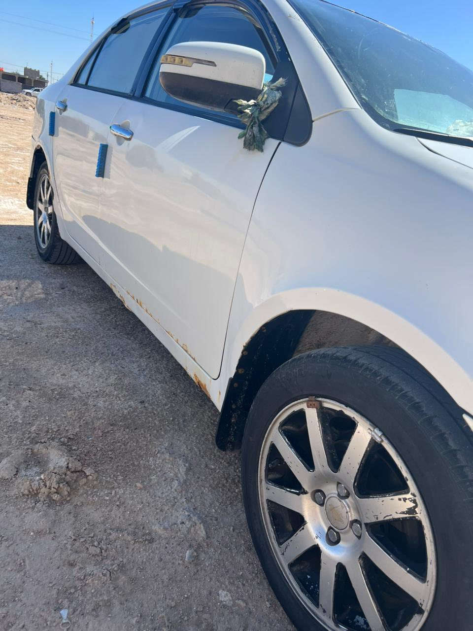 سلام عليكم جيلي مديل 12 سياره جاهزه لا صبغ ولا تبديل كلشي شغال بيه بس داير اليمن الهلال الي روه بي خياس قليل فقط 
مكينه وكير خير من الله مكان بصره سعر 46مجال قليل حك جيه مو شراي لا تتصل ***********
