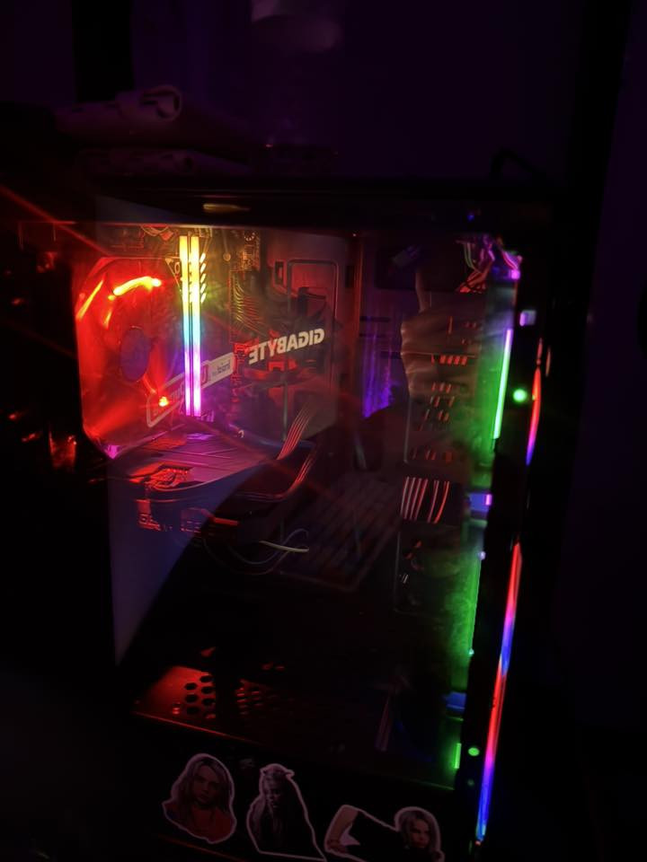 1660 super
I5 جيل تاسع 
16 ram 
Powe subly 800
Mother bord 310h
فقط كيس للبيع


**إذا كنت صاحب هذا الإعلان وتريد حذفه لأي سبب، رجاءا أرسل رسالة إلى الدعم الفني**