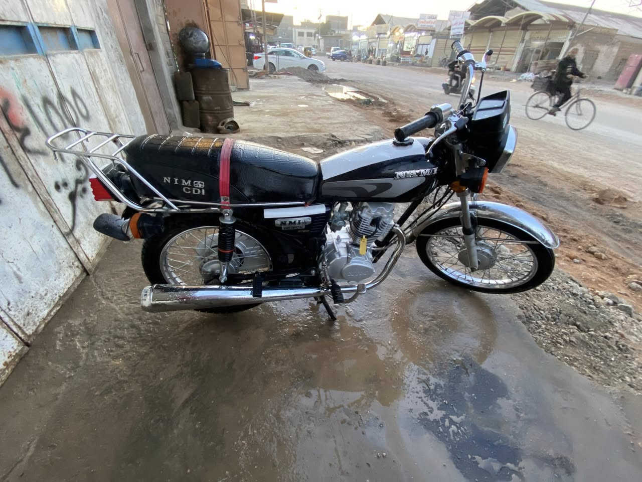 سلام عليكم
اربعه كير باب اول شبه شلامجه ع وضع الوكاله 
موديل 24 اوراق 550 وبيه مجال شي قليل مكاني مسيب 
راقم الهاتف : ***********
