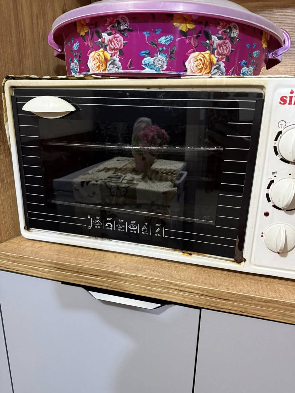 قلايه  ب30 وطباخ  200 والاڤن 50


**إذا كنت صاحب هذا الإعلان وتريد حذفه لأي سبب، رجاءا أرسل رسالة إلى الدعم الفني**