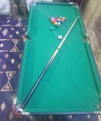 ميز بليارد للبيع  كامل / كيوبين +جوك  طوله 75 سعره 175 الاتصال 0777659...