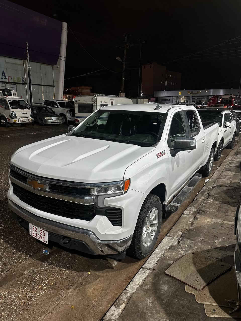 شوفرليت سلفرادو
٨ سلندر
فئة LT
موديل 2024
بيه باب خلف السايق تبديل
ويا شوية صبغ جاملغ خلف الباب
السيارة ماشيه قليل
الموقع: أربيل
للاستفسار:
***********
🔴السعر 💵 علق يوصلك سعر السيارة ✅💸
#شوفرليت_سلفرادو #سلفرادو_2024 #سيارات_اربیل #بيع_وشراء_سيارات #Iraq_cars_kd
