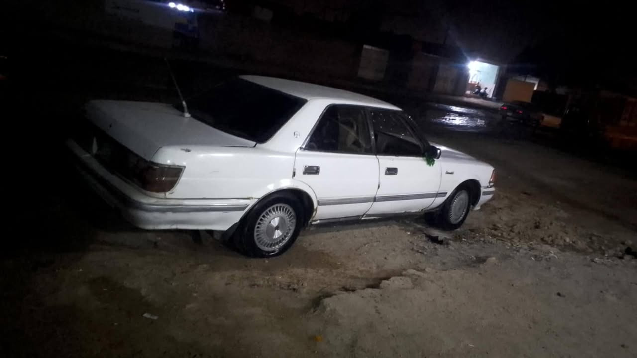 سلام عليك البيع هارتوب طويل مديل
1991 مكفوله من كص ونقل مكان البصره الزبير 
رقم بصره تحويل ثاني يوم ثانويه جديده 2027 
سعرها 35 وبيها مجال***********
