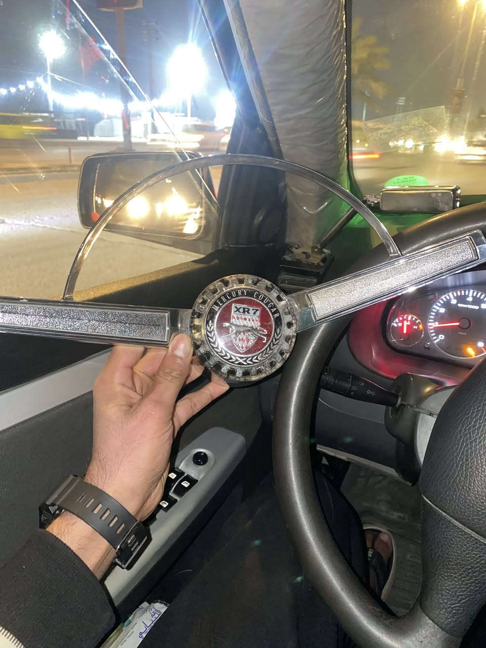 سلام عليكم دركه مايكوري فحص سعرة
١٠٠ وبيه مجال مكاني نجف


**إذا كنت صاحب هذا الإعلان وتريد حذفه لأي سبب، رجاءا أرسل رسالة إلى الدعم الفني**