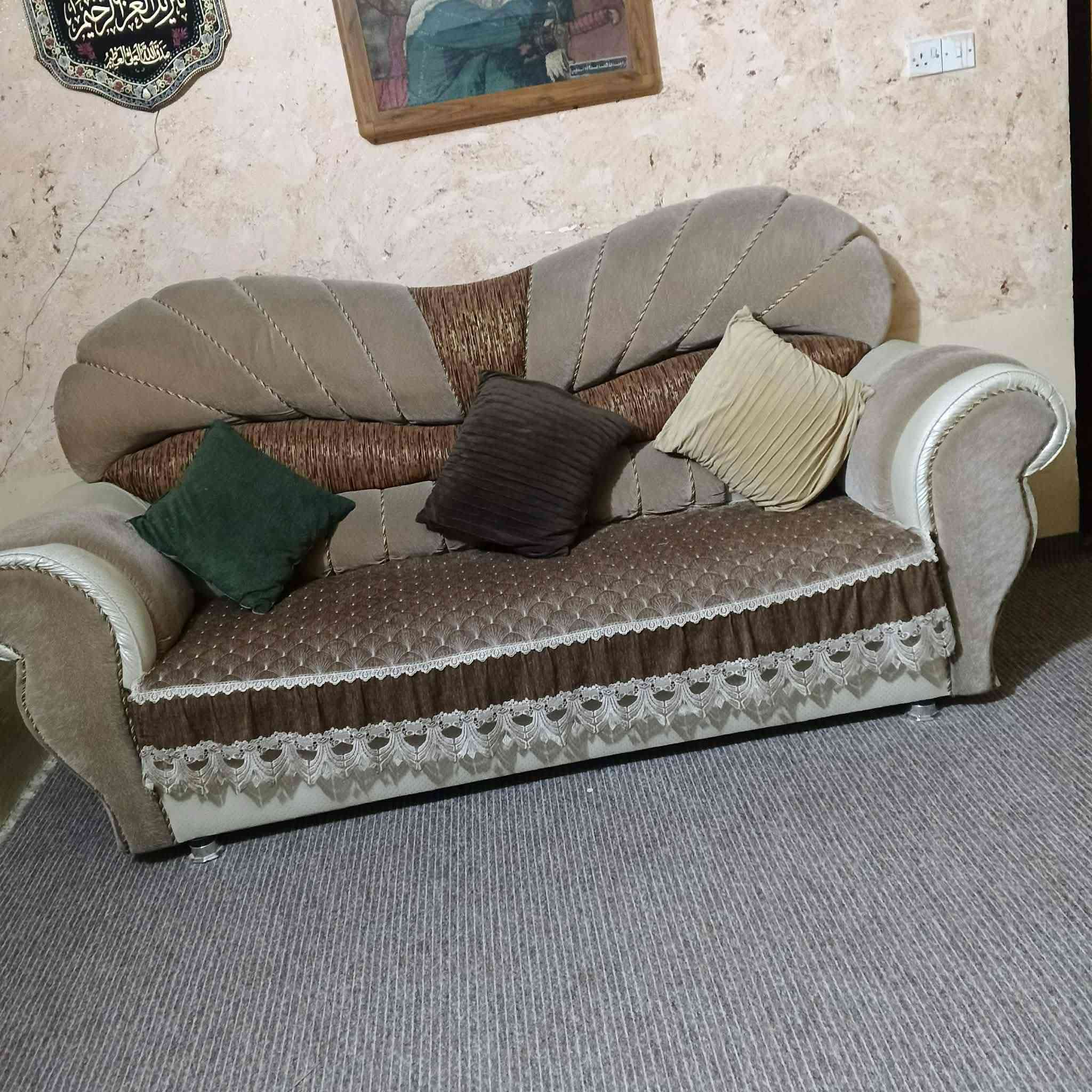 تخم تسكام عشر نفرات نضيف كلش وبردات تقريب للسبع امتار  كامله هي والمسرح كلهن ب٨٠٠ مكانهم نجف حي الجمعيه


**إذا كنت صاحب هذا الإعلان وتريد حذفه لأي سبب، رجاءا أرسل رسالة إلى الدعم الفني**