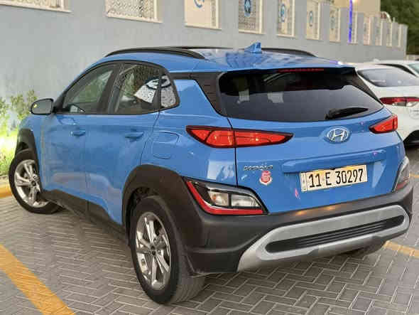 يا الله 
يا الله 
***********
كونا 2022 فووول 1/1 
ماشية 55 الف محرك 2000 دوش
رقم بغداد باسمي سيارة جاهزة من كلشي
بصمة تشغيل رادار شاحن واير ليس
لايت وبك لايت لد
3 انظمه قيادة تحكمات ستيرن
شاشة كامرا حساس 
فتحة سقف (( سلايد))
باقي مواصفات الفول المعروفه
سعر140$ بيها مجال 
مكان سيارة بغداد حي العامل
